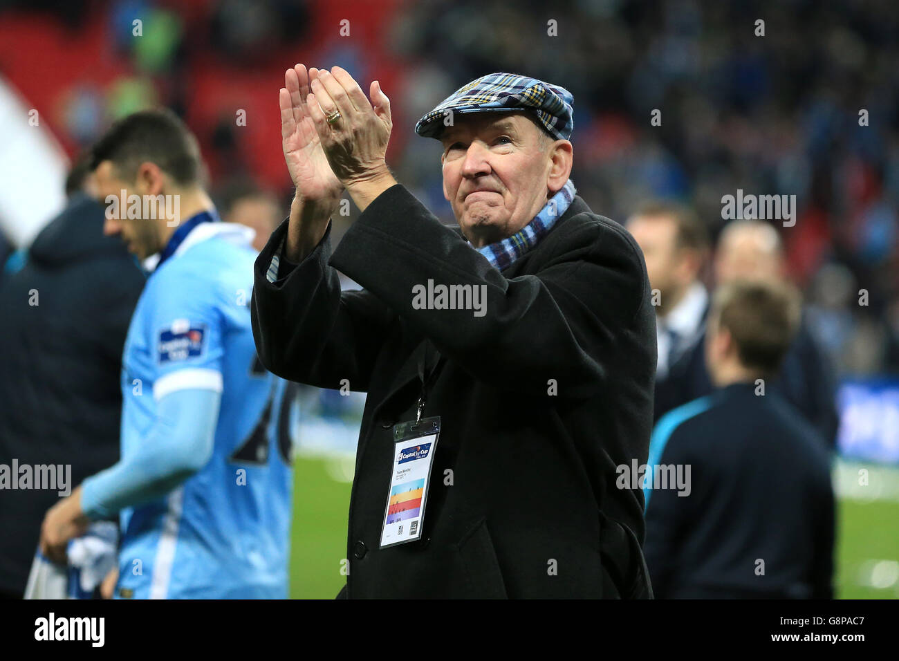 Liverpool gegen Manchester City - Capital One Cup - Finale - Wembley Stadium. Bernard Halford, Präsident Von Manchester City Life Stockfoto