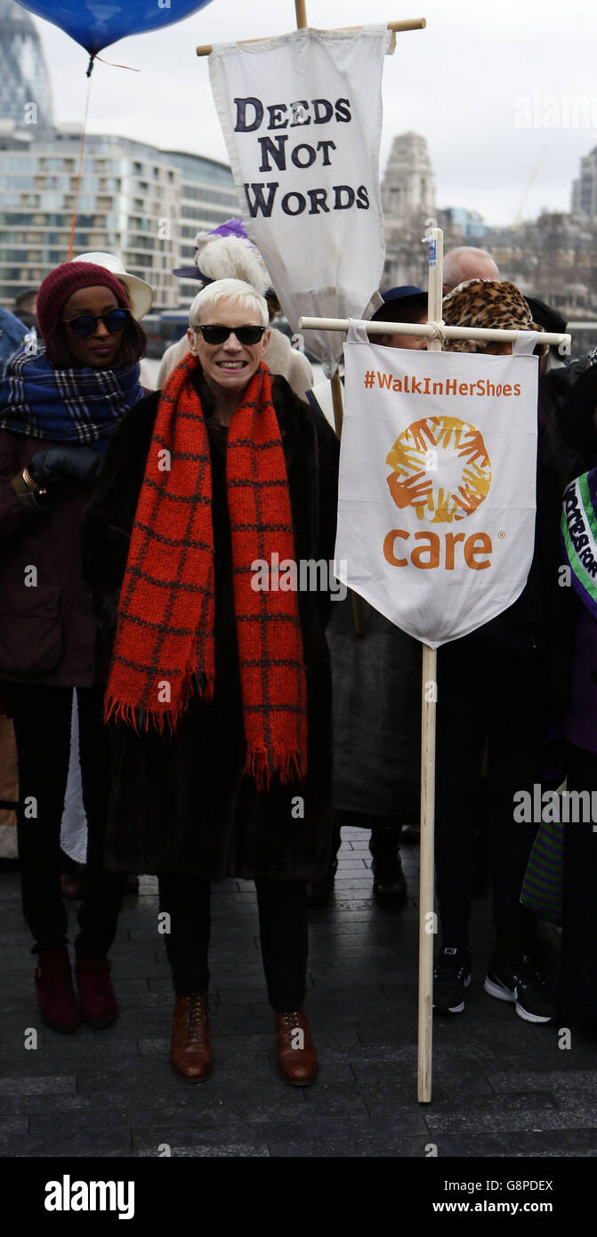 Walk In Her Shoes-Kampagne Stockfoto