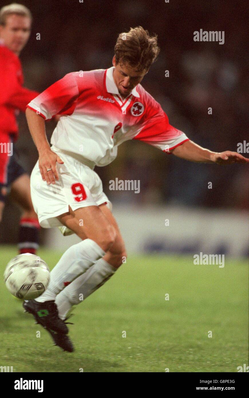 Fußball - WM-Qualifikationsspiel - Norwegen gegen die Schweiz. Adrian Kunz,  Schweiz Stockfotografie - Alamy