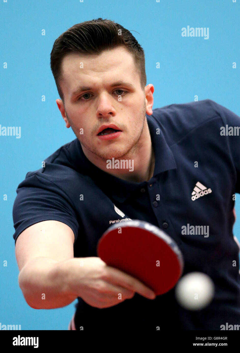 ParalympicsGB Table Tennnis-Spieler Aaron McKibbin während einer Teamankündigung für Rio 2016 am English Institute of Sport, Sheffield. DRÜCKEN SIE VERBANDSFOTO. Bilddatum: Dienstag, 8. März 2016. Siehe PA Geschichte TISCHTENNIS Sheffield. Bildnachweis sollte lauten: Tim Goode/PA Wire. Stockfoto