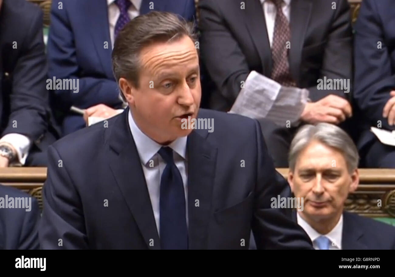 Premierminister David Cameron sagte im Londoner Unterhaus den Abgeordneten, dass Iain Duncan Smith „einen enormen Beitrag zur Arbeit dieser Regierung geleistet habe und er stolz auf das sein könne, was er erreicht habe“. Stockfoto