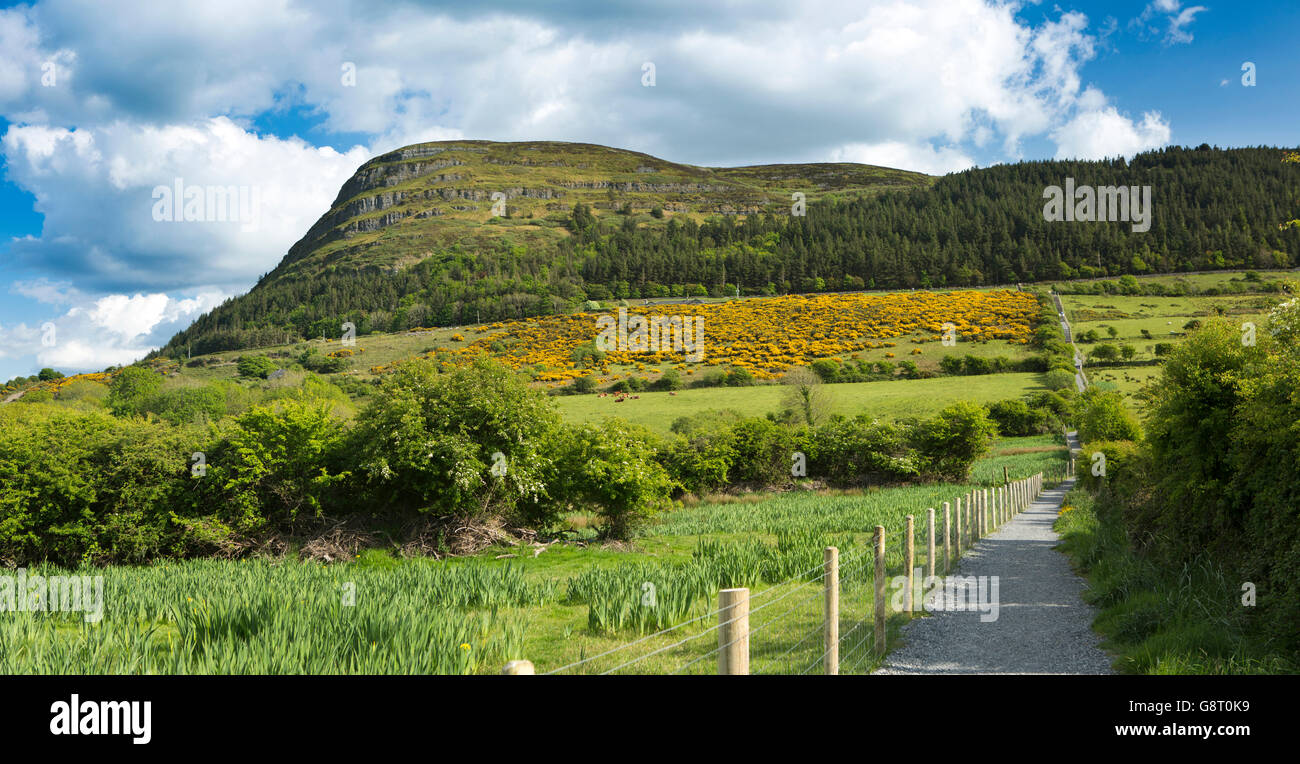Irland, Co. Sligo, Strandhill, der Königin Maeve Trail-Pfad aufsteigen Knocknarea Mountain, Panorama Stockfoto