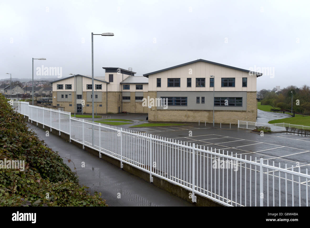 Eine allgemeine Ansicht der Craigmount High School in Edinburgh, Schottland, die eine von 17 Schulen in Edinburgh ist, die wegen der Angst vor der Gebäudesicherheit für einen zweiten Tag geschlossen bleibt. Stockfoto