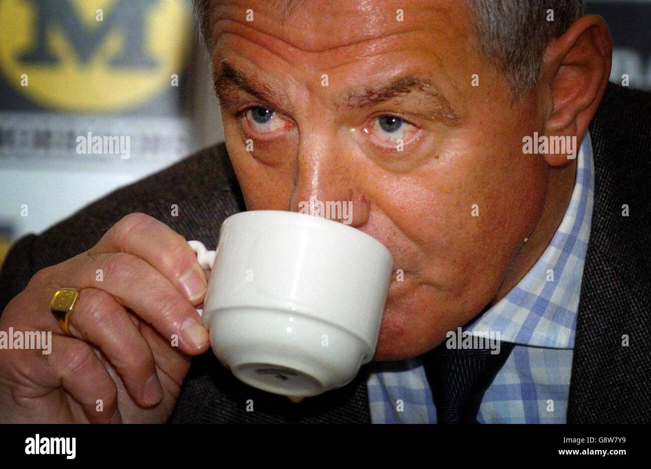 Schottland-Manager Walter Smith während einer Pressekonferenz im Hampden Park, Glasgow, Mittwoch, 28. September 2005. Smith gab bekannt, dass die Mannschaft Weißrussland und Slowenien in den kommenden Qualifikationsspielen der Gruppe 5 spielen wird. DRÜCKEN SIE VERBANDSFOTO. Der Bildnachweis sollte lauten: Danny Lawson/PA. Stockfoto