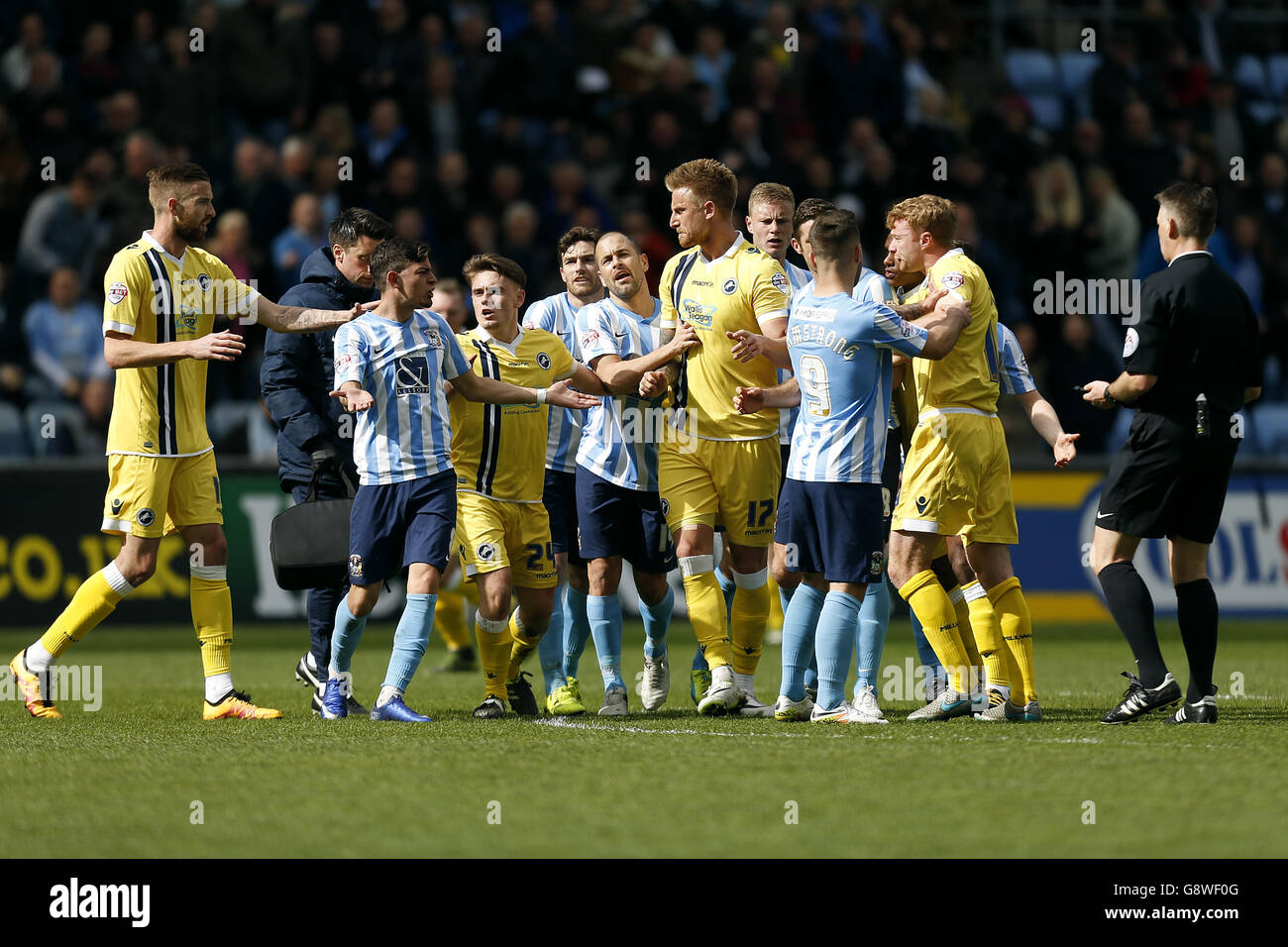 Coventry City gegen Millwall Sky Bet League One Ricoh Arena. Shaun