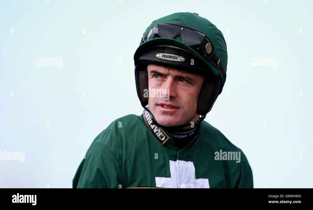 Großer Eröffnungstag - Crabbie's Grand National Festival - Aintree Racecourse. Ruby Walsh während des Grand Opening Day des Crabbie's Grand National Festivals auf der Aintree Racecourse, Liverpool. Stockfoto