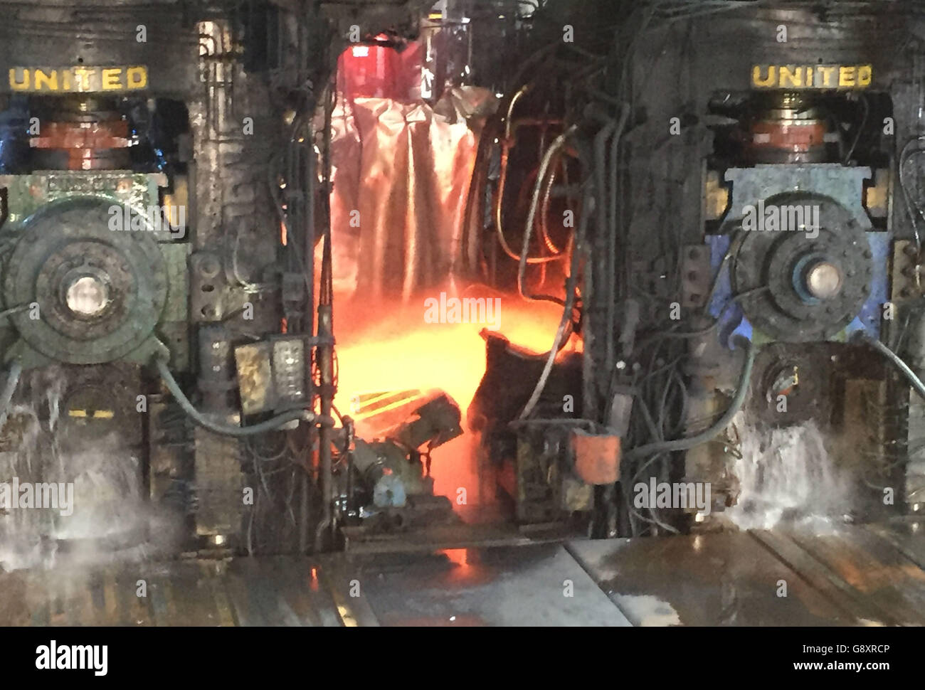 Die warmgewalzte Mühle in Port Talbot Stahlwerk wie Liberty House bestätigt hat, wird es in einem formalen Angebot zu Tata Steel UK Vermögenswerte zu kaufen. Stockfoto