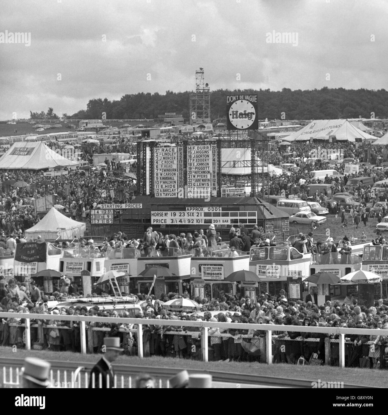 Epsom Derby. Szenen aus Epsom am Derby Day. Stockfoto