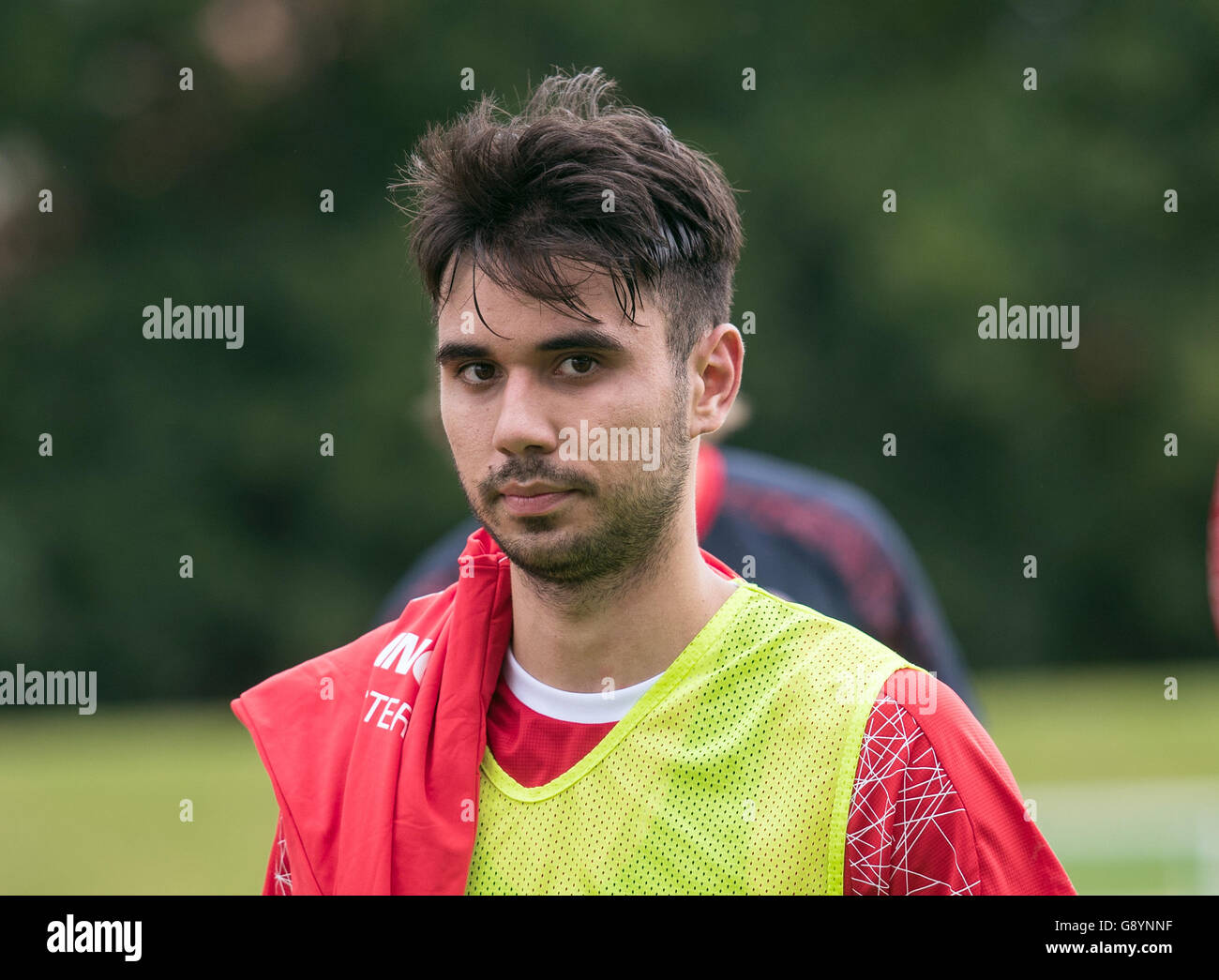 Neuzugang Gerrit Holtmann während seiner ersten offiziellen Trainingseinheit mit deutschen Fußball-Bundesliga-Fußball-Team FSV Mainz 05 in Mainz, Deutschland, 30. Juni 2016. Foto: Andreas Arnold/dpa Stockfoto