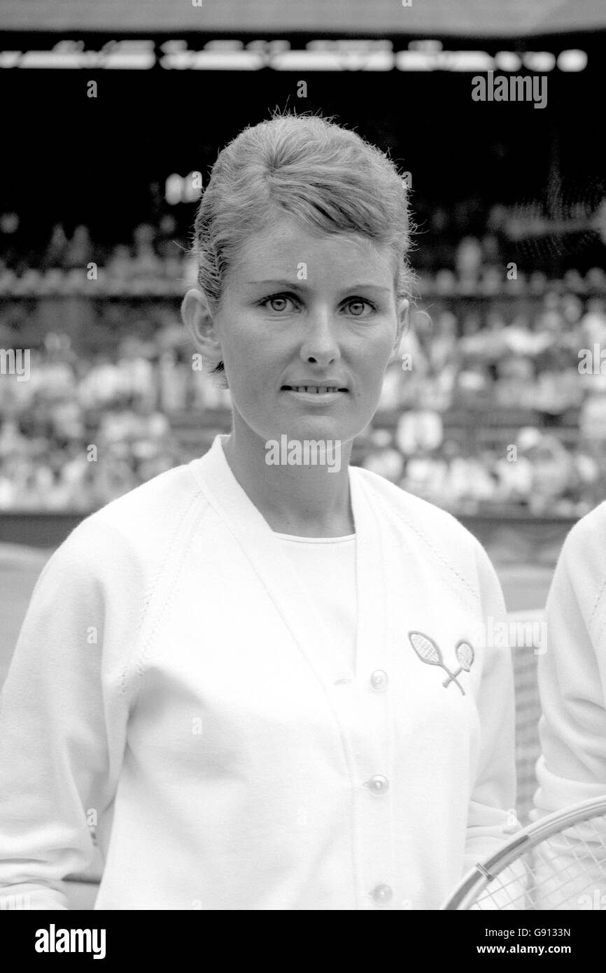 Tennis - Wimbledon Meisterschaften - Damen - Lesley Turner Bowery Stockfoto