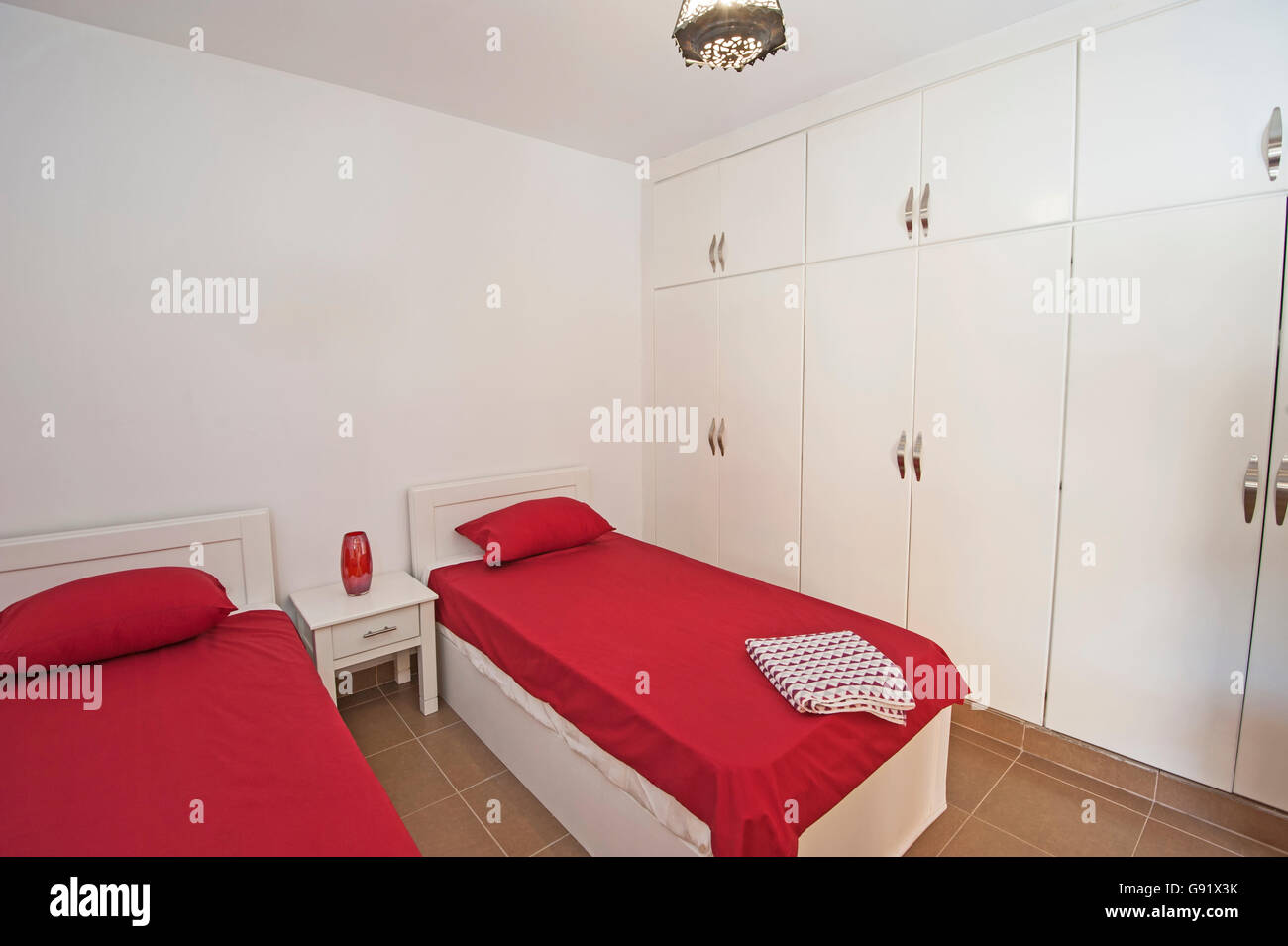 Einrichtung Die Einrichtung einer Wohnung Schlafzimmer mit Möbeln Stockfoto