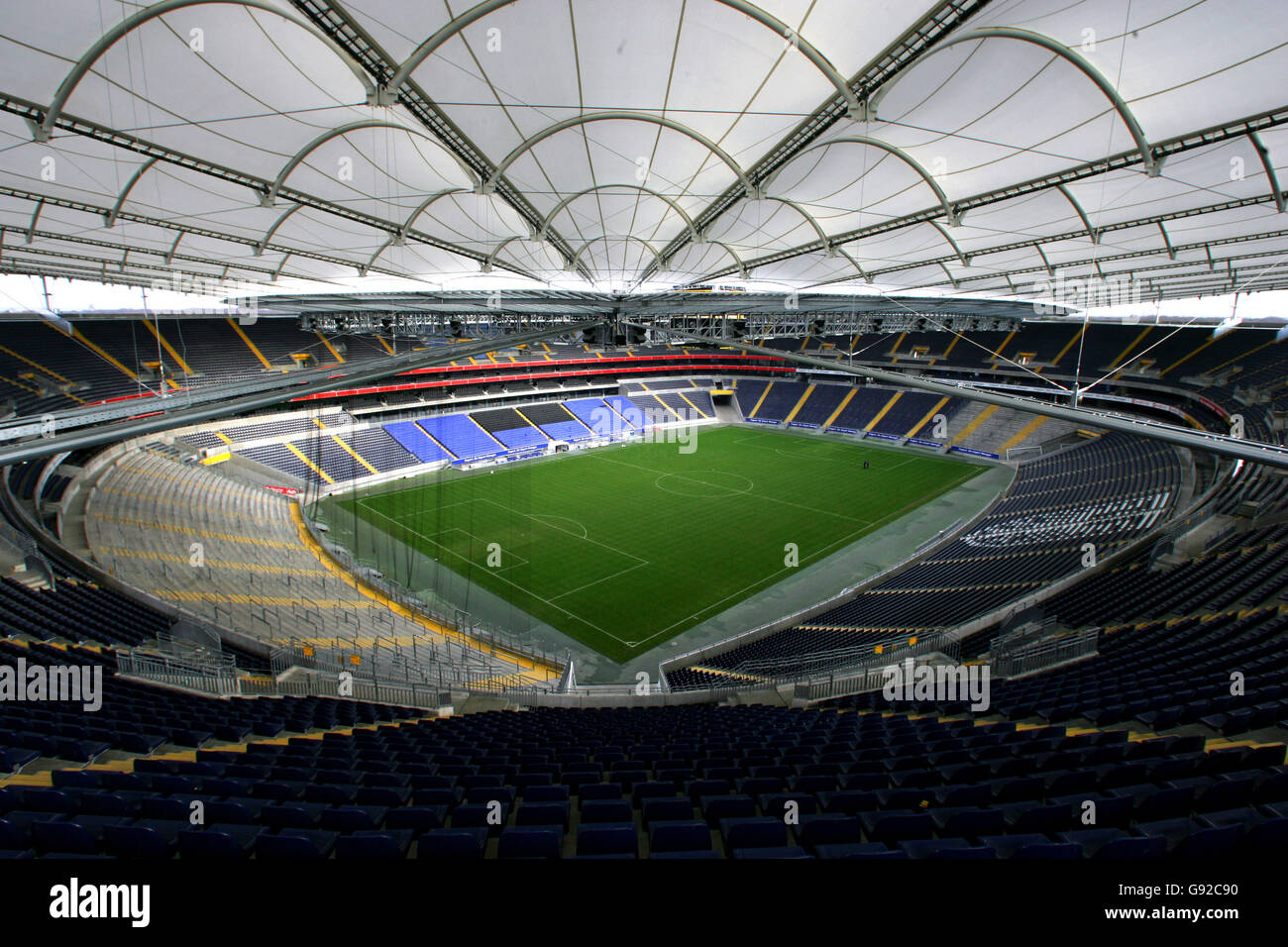 Fußball - FIFA Fußball-Weltmeisterschaft 2006 Stadien - Commerzbank-Arena - Frankfurt. Gesamtansicht der Commerzbank-Arena Stockfoto