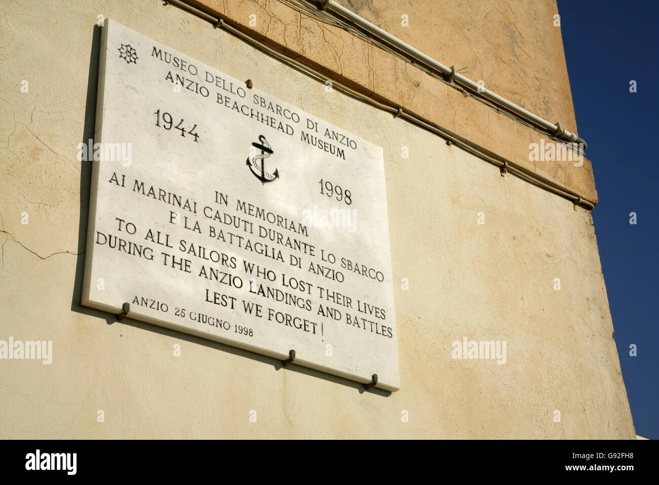 Gedenkstein für die Landung der Alliierten bei Anzio, Italien während des 2. Weltkrieges. Stockfoto