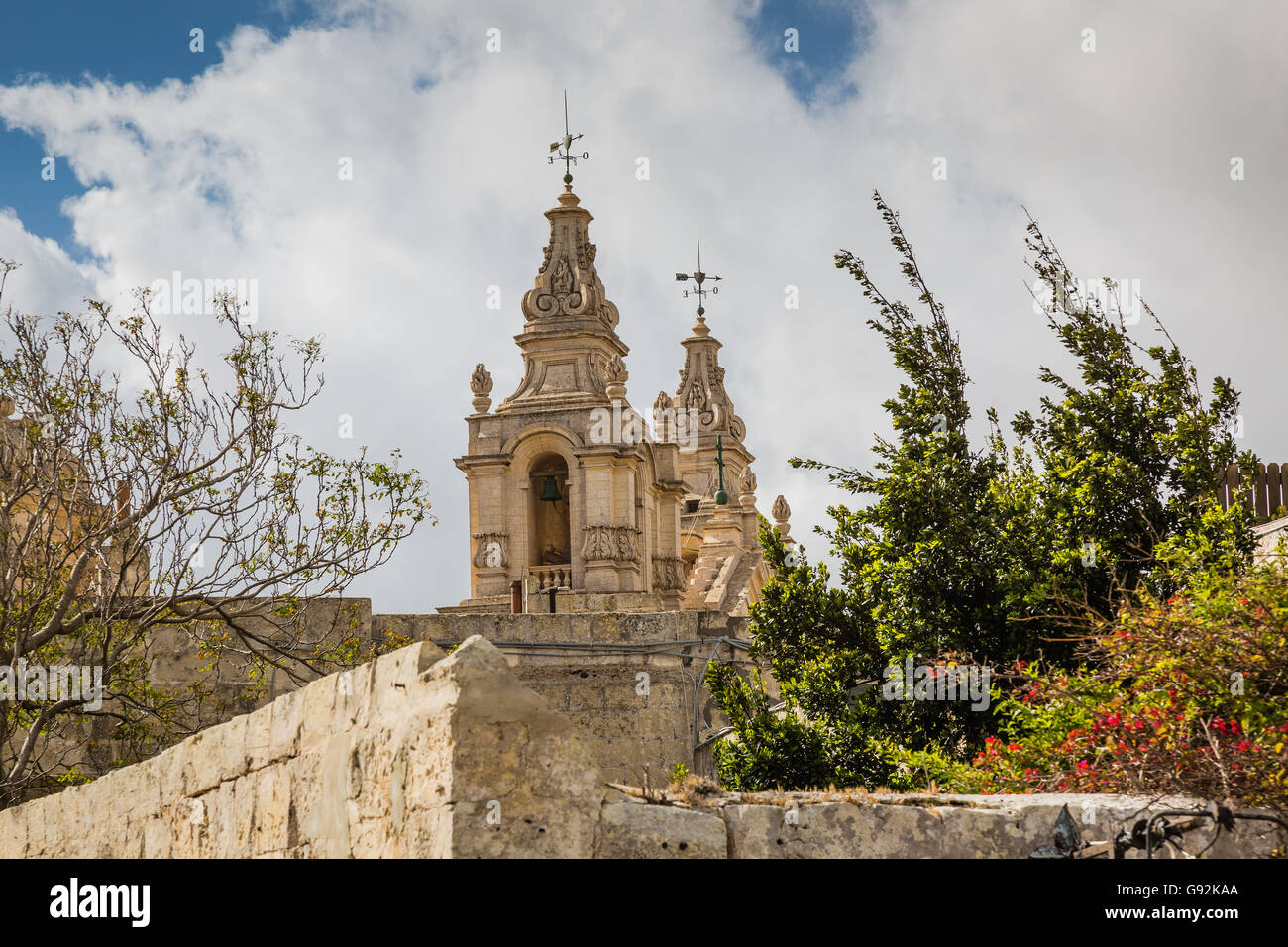 Die schöne Architektur der mittelalterlichen Stadt Mdina, Malta - alte Hauptstadt und der Stille von Malta- Stockfoto