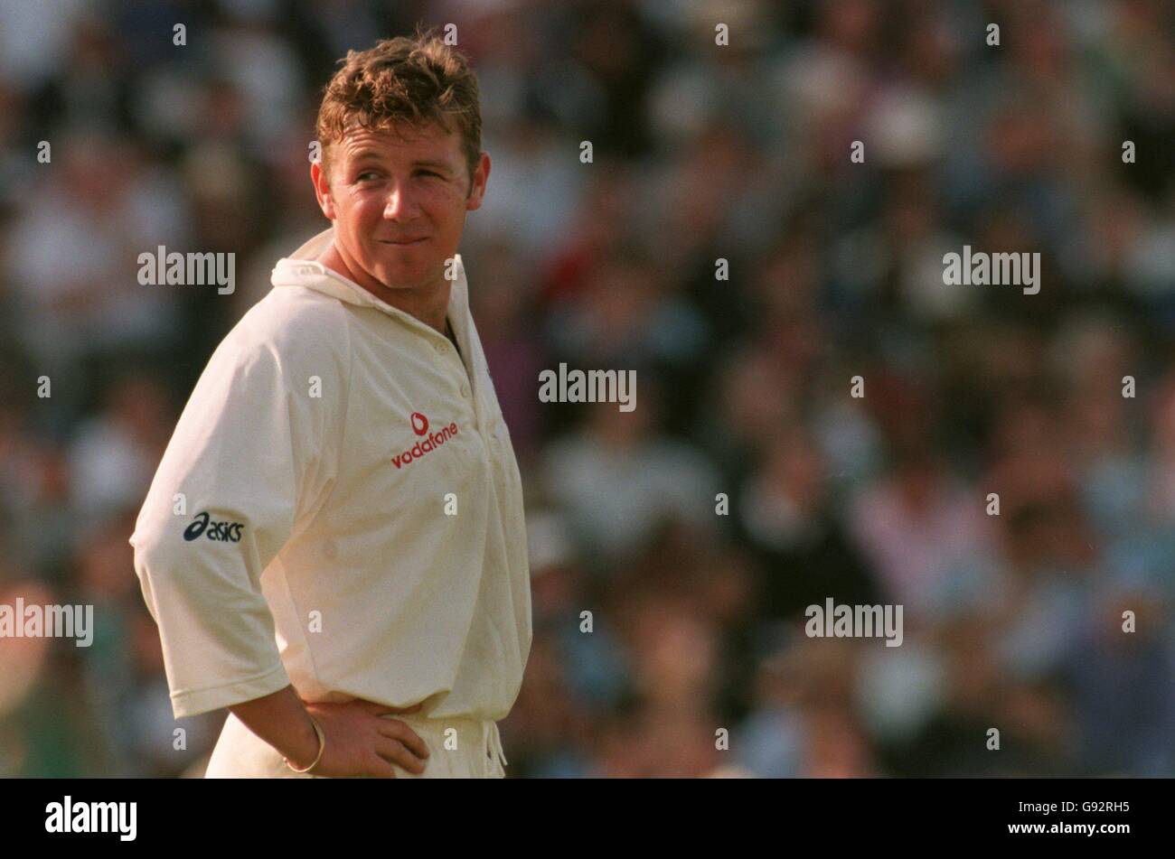 Cricket - Texaco Trophy - First One Day International - England / Südafrika. Robert Croft aus England Stockfoto