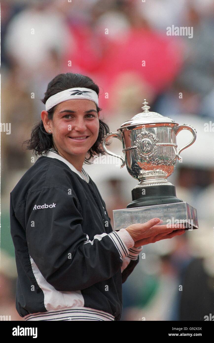 Tennis French Open Roland Garros Paris Damen Einzel Finale Monica Seles V Arantxa Sanchez Vicario Stockfotografie Alamy
