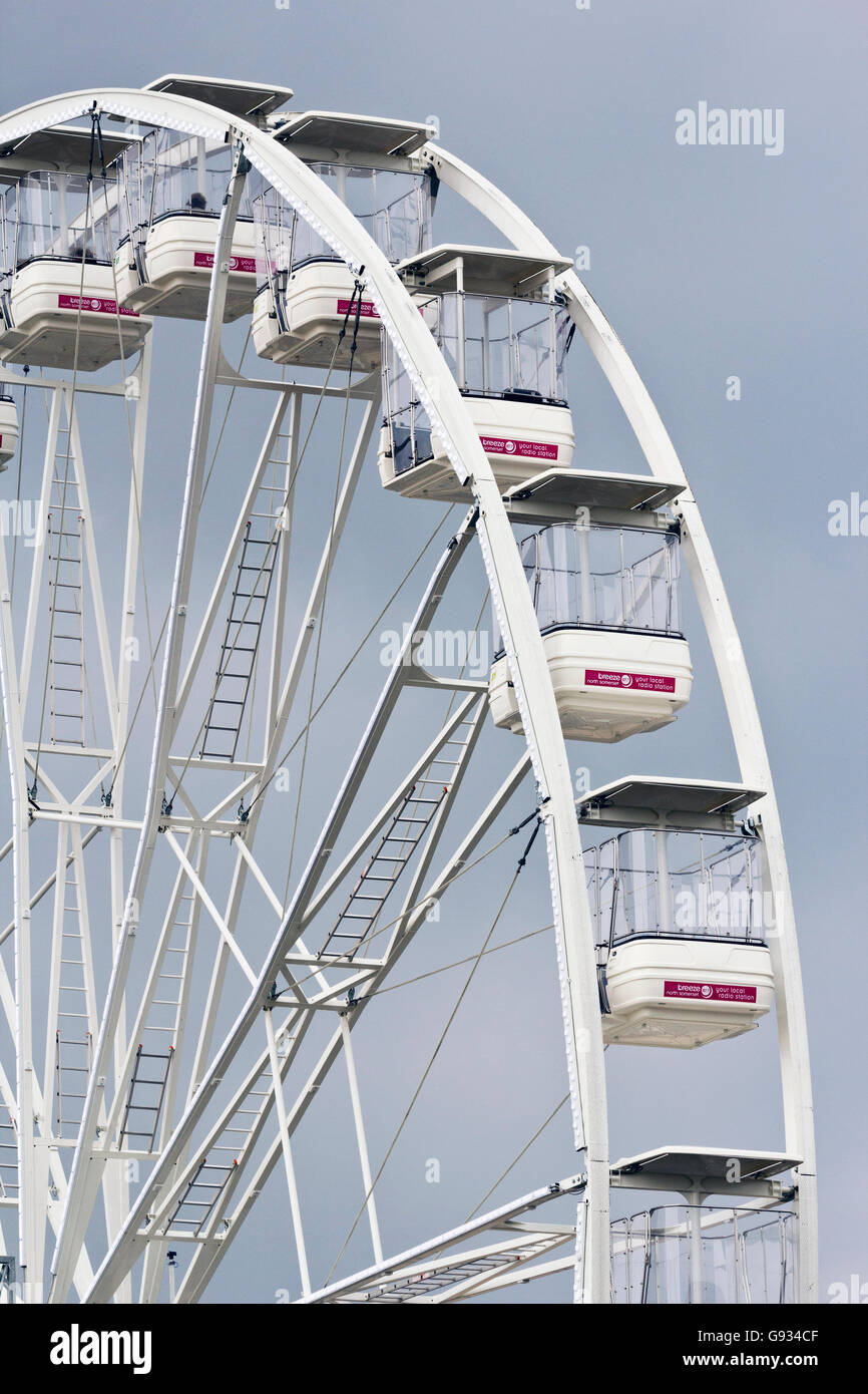 Das Weston-Rad. Eine 40 Meter hohe Riesenrad am Meer in Weston-Super-Mare, North Somerset, UK Stockfoto