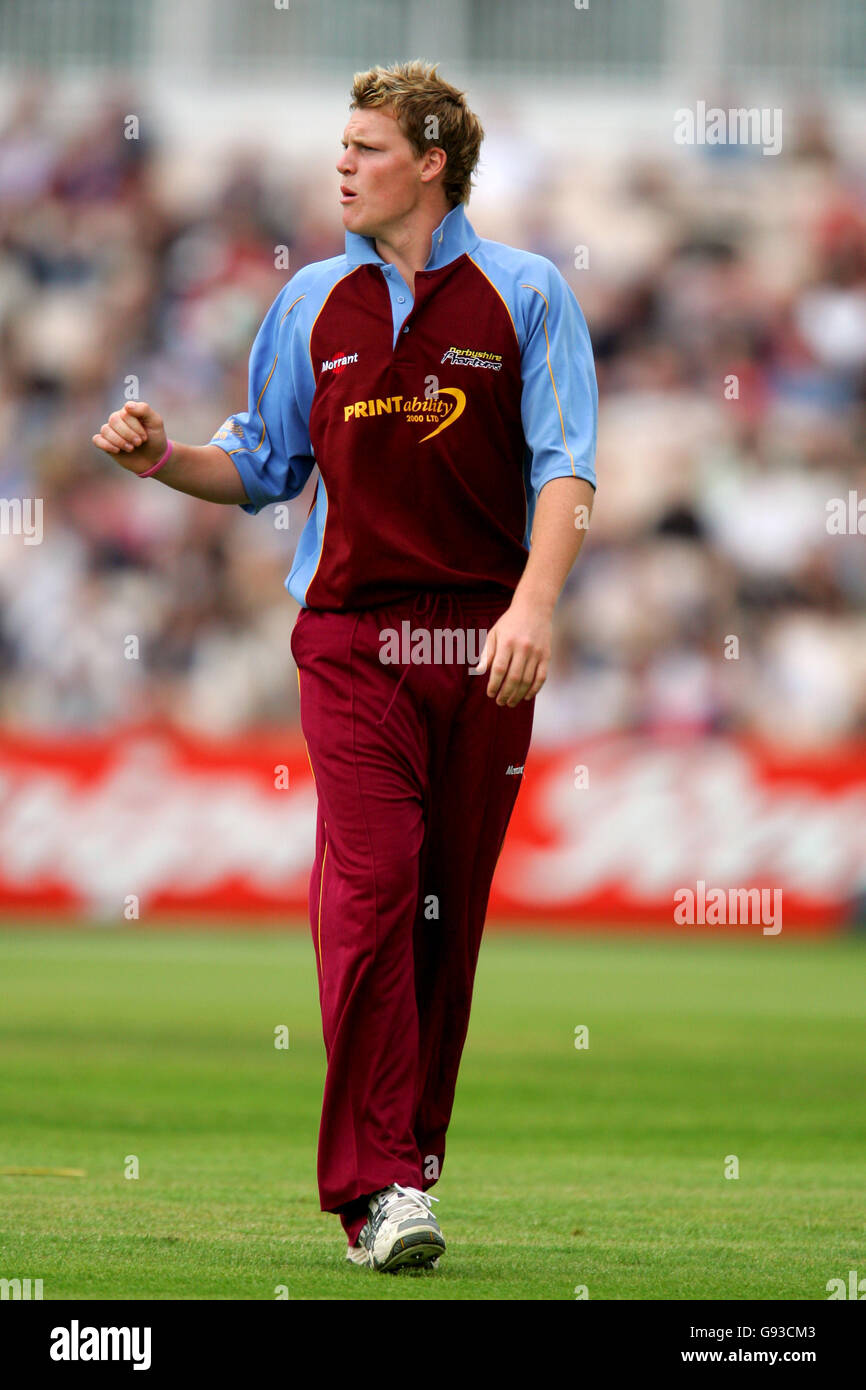 Cricket - Twenty20 Cup - Lancashire Lightning / Derbyshire Scorpions - Old Trafford. Nick Walker, Derbyshire Scorpions Stockfoto