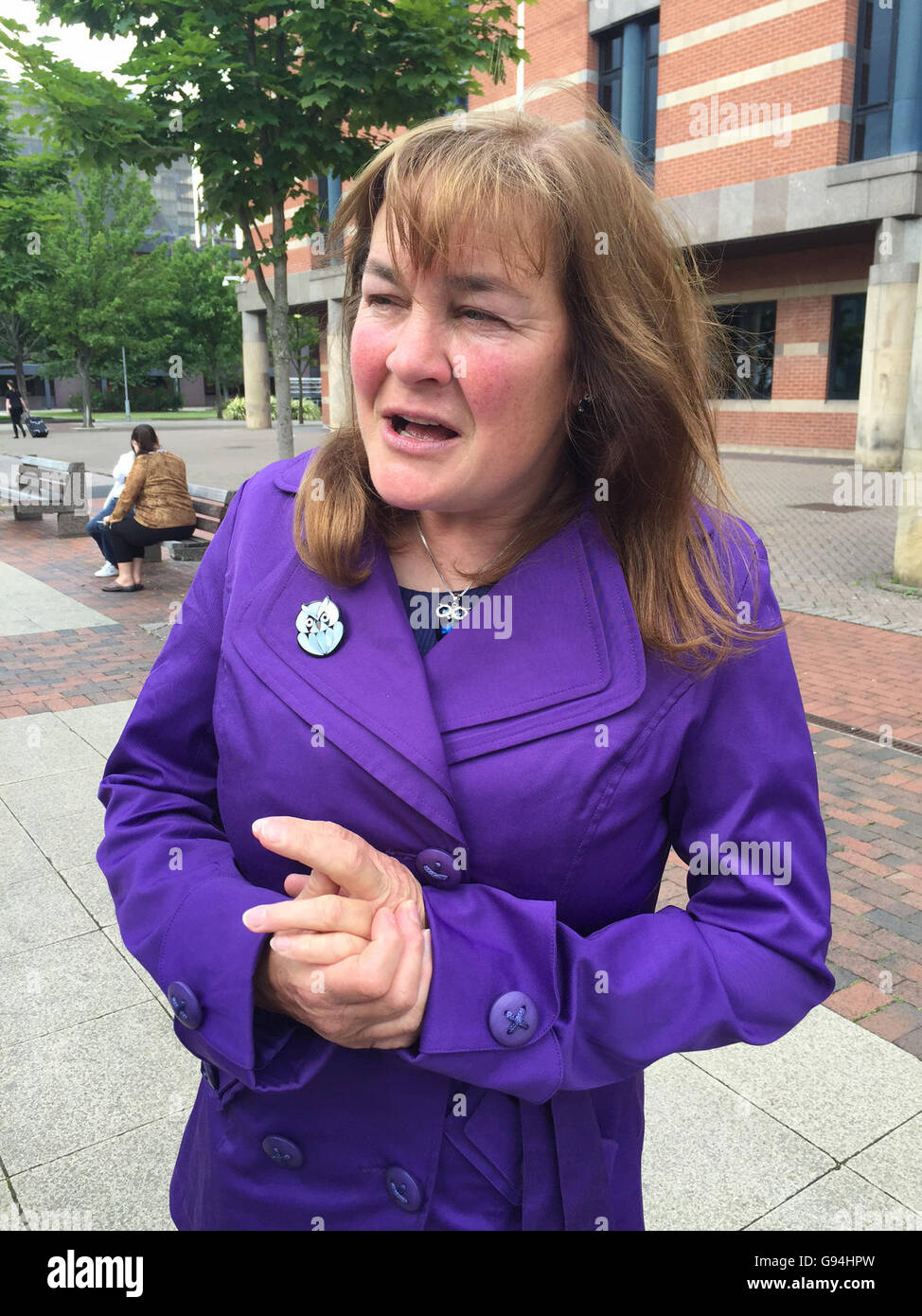 Mandy Dunford, 55, außerhalb Teesside Crown Court Gericht Schlacht