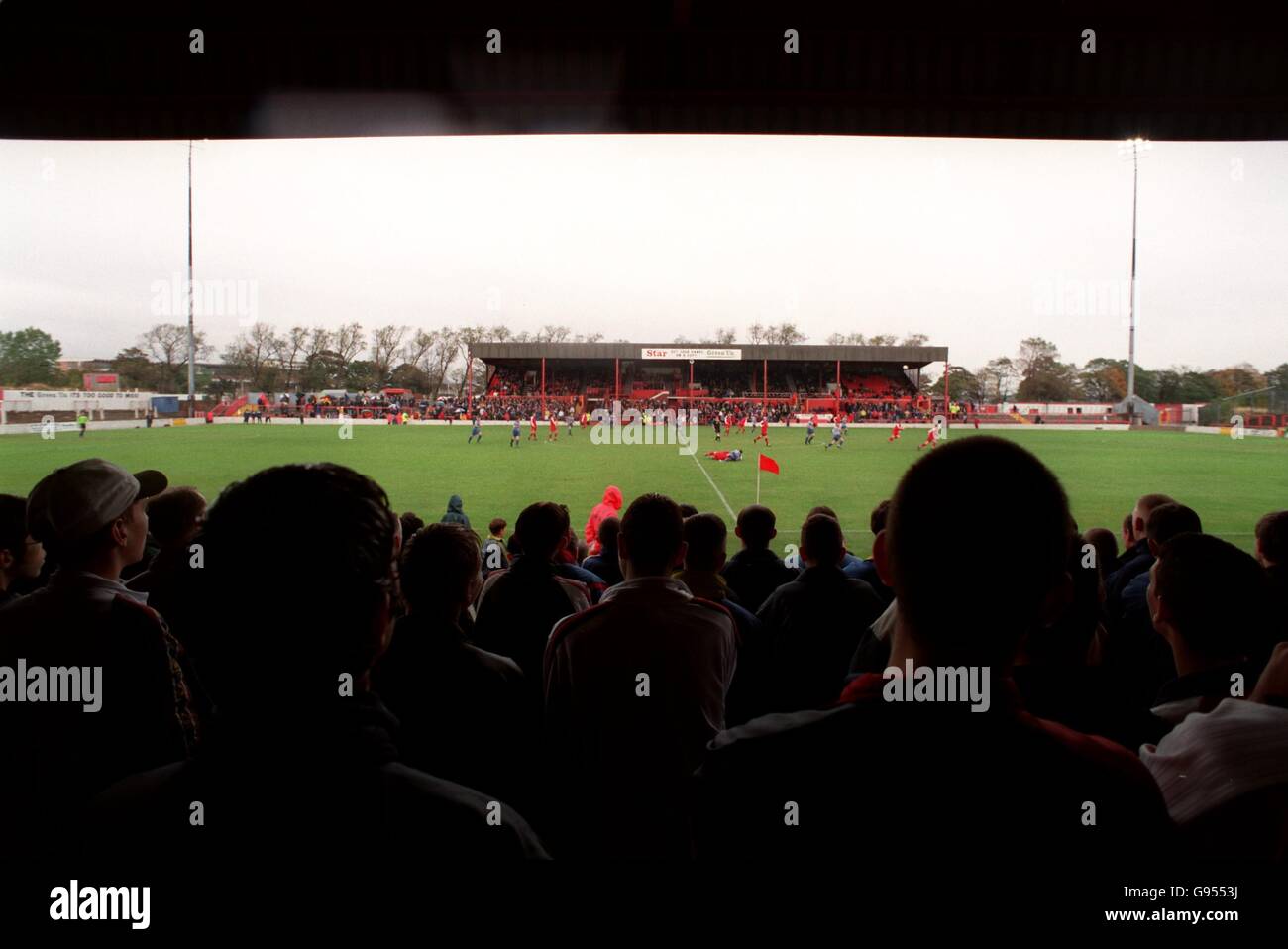 Fußball - AXA FA Cup - Dritte Qualifikationsrunde - Doncaster Rovers gegen Flixton. Blick auf Belle Vue, das Heimatgelände von Doncaster Rovers, von der Rückseite der Tribünen Stockfoto