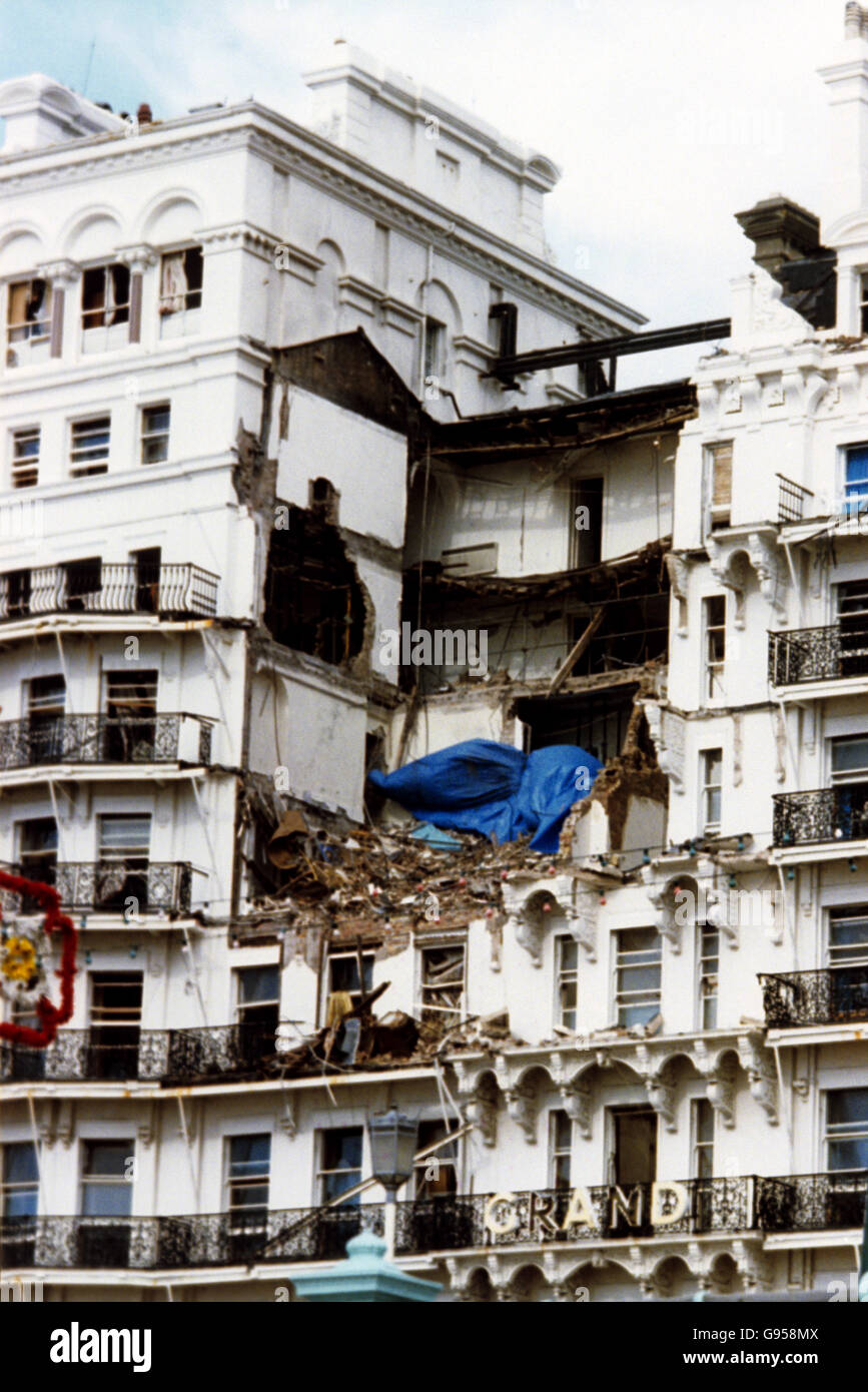 Schwer beschädigt als bei einer IRA-Bombe vier Menschen getötet und 32 verletzt wurden, wurde das Hotel von Margaret Thatcher und anderen prominenten Mitgliedern der Tory-Partei für die Parteikonferenz besetzt. Stockfoto