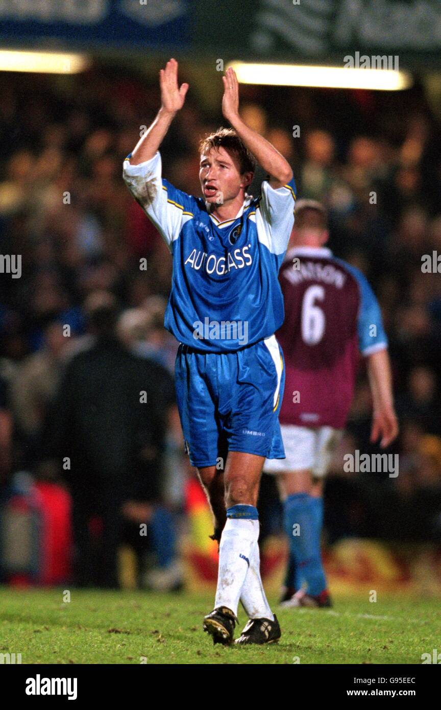 Fußball - FA Carling Premiership - Chelsea V Aston Villa Stockfoto