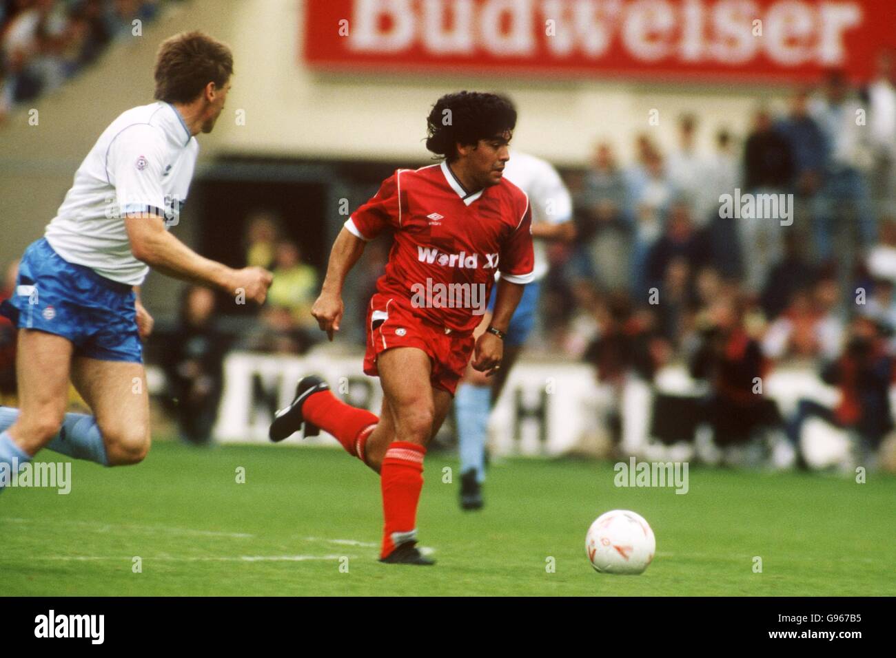 Fußball - Fußball-Ligaspiel Centenary - Liga XI V Rest der Welt XI - Wembley-Stadion Stockfoto