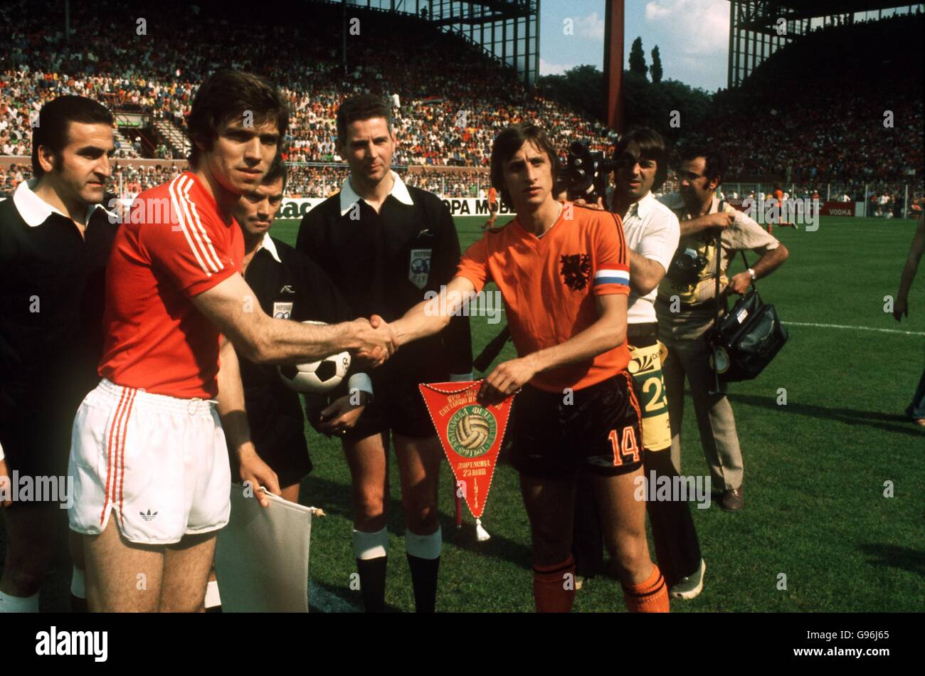 Cruyff 1974 Fotos und Bildmaterial in hoher Auflösung Alamy