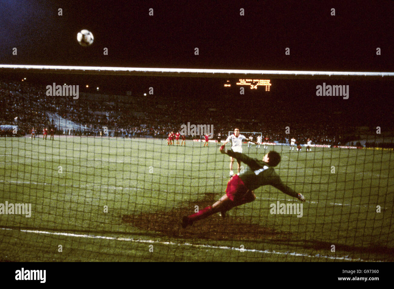ALS Francesco Graziani von Roma den entscheidenden Elfmeter über die Latte schmetert, um den European Cup an Liverpool zu übergeben Stockfoto