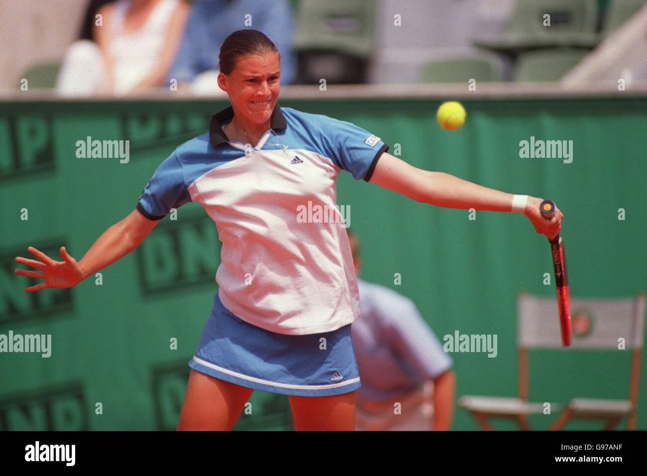 Tennis - French Open - Damen Einzel - Viertel Finale - Martina Hingis V Barbara Schwartz Stockfoto