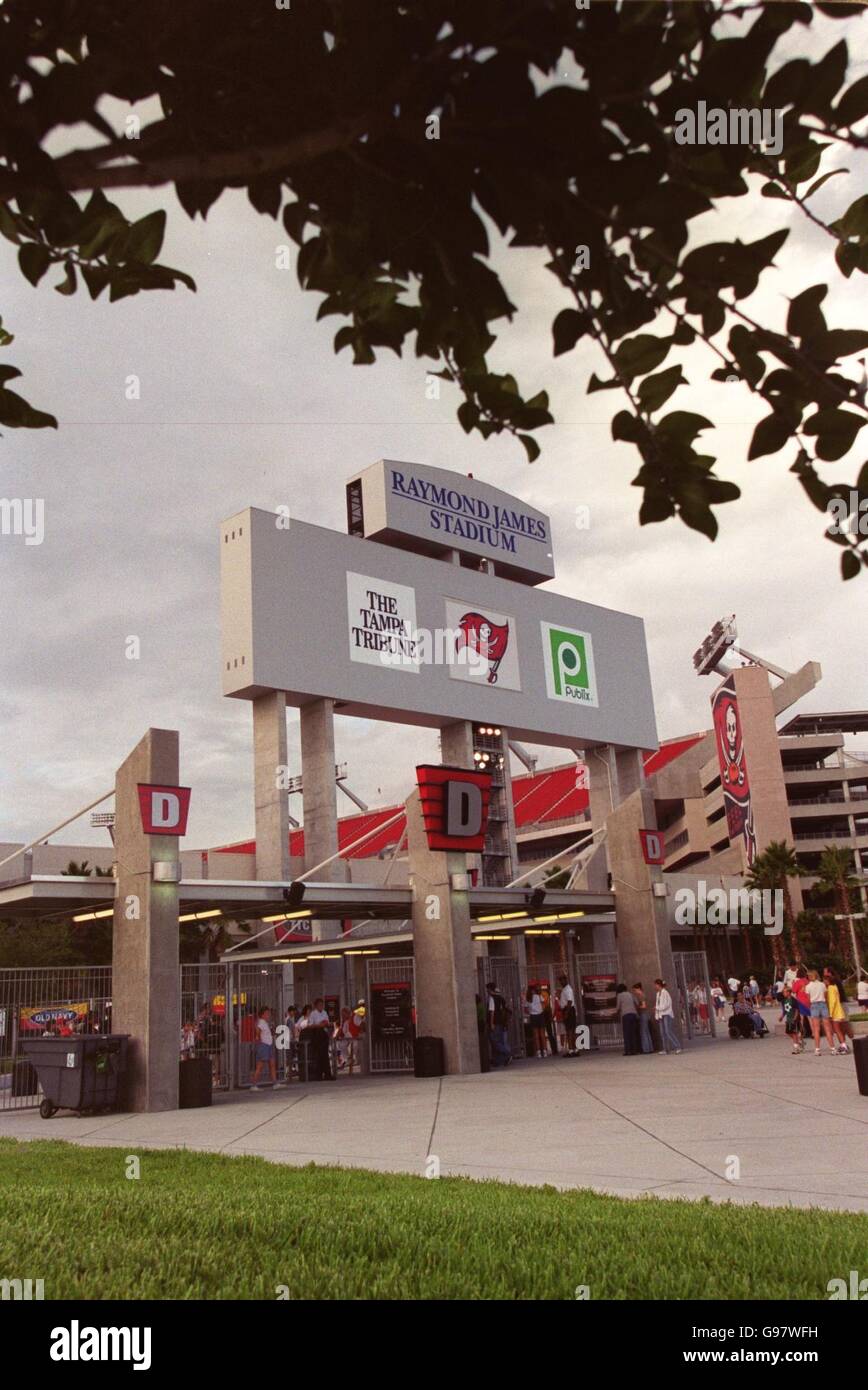 Der Haupteingang zum Raymond James Stadium, Heimstadion der Tampa Bay Mutiny Stockfoto