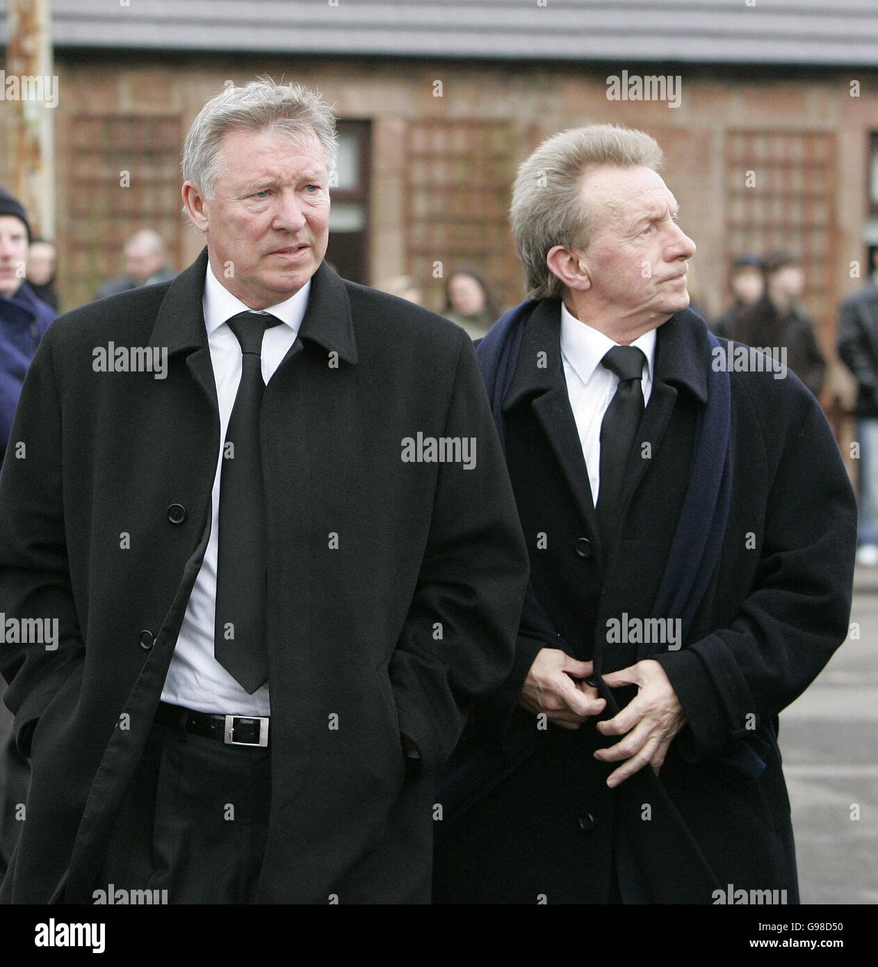 Alex Ferguson und Denis Law kommen am Freitag, den 17. März 2006, zur