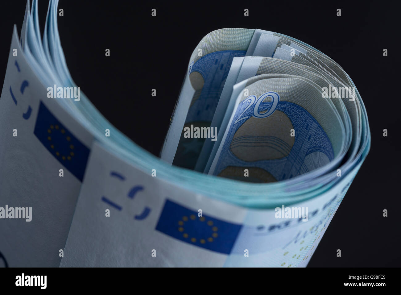 Konzept der Euro-Zone, Binnenmarkt, vertreten durch ein Bündel von 20 Euro-Banknoten. Stockfoto