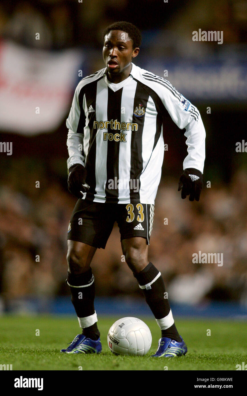 Fußball - FA Cup - Sechste Runde - Chelsea / Newcastle United - Stamford Bridge. Celestine Babayaro, Newcastle United Stockfoto