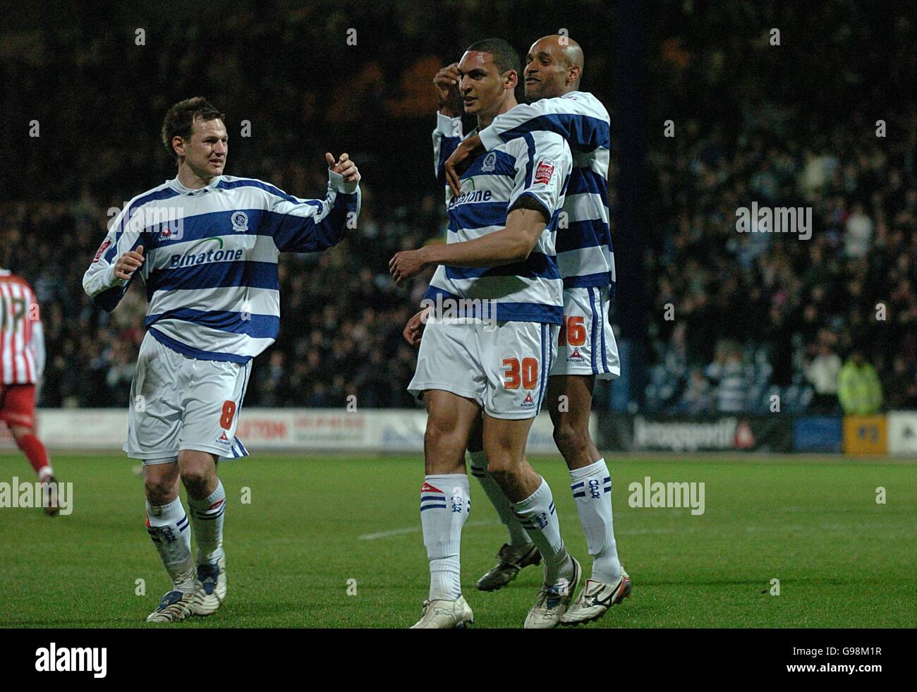 Marc Nygaard von Queens Park Rangers feiert das Tor zum Auftakt Des Spiels Stockfoto