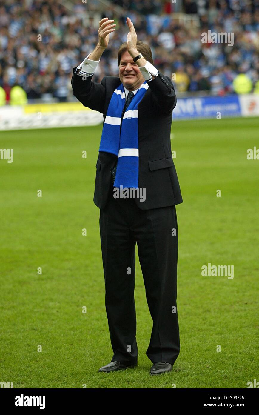 Fußball fußball liga meisterschaft lesen queens park rangers madejski stadion Fotos und