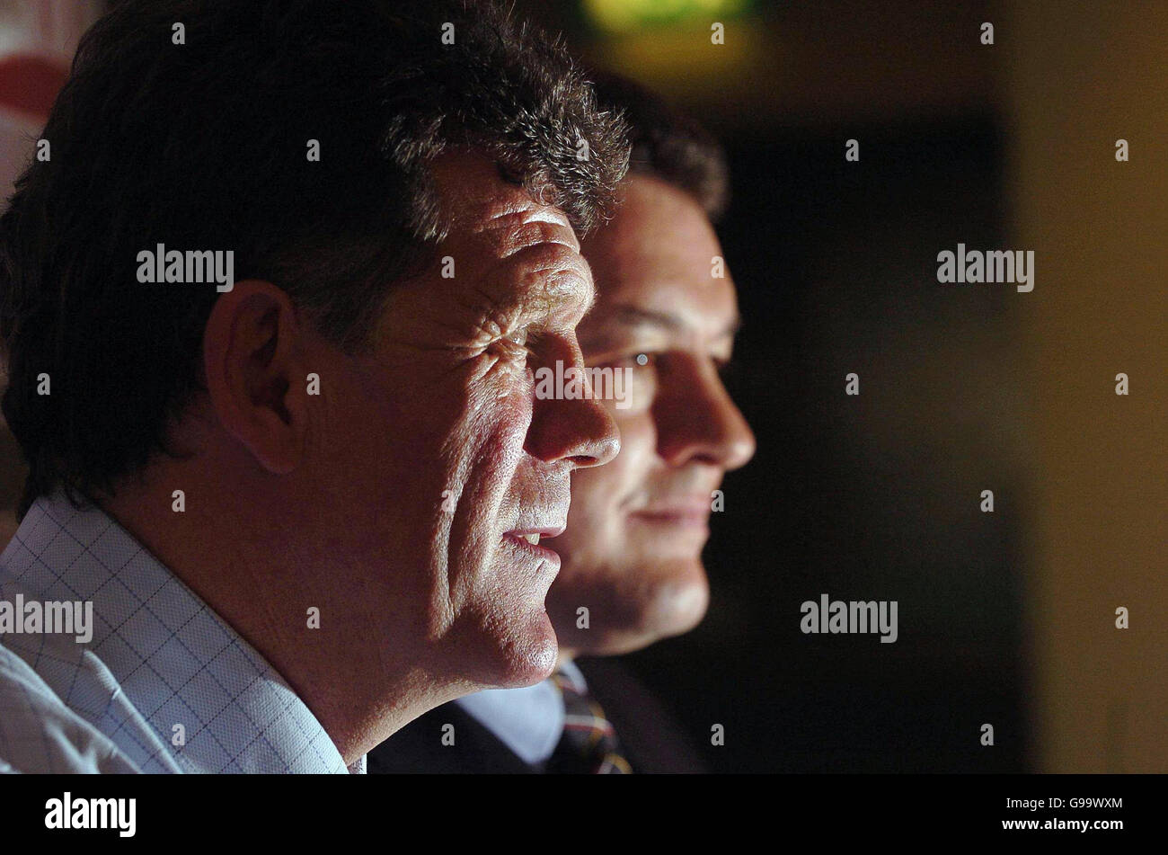 Der neue Trainer von Wales, Gareth Jenkins, spricht während einer Pressekonferenz im Millennium Stadium, Cardiff, mit den Medien. Stockfoto