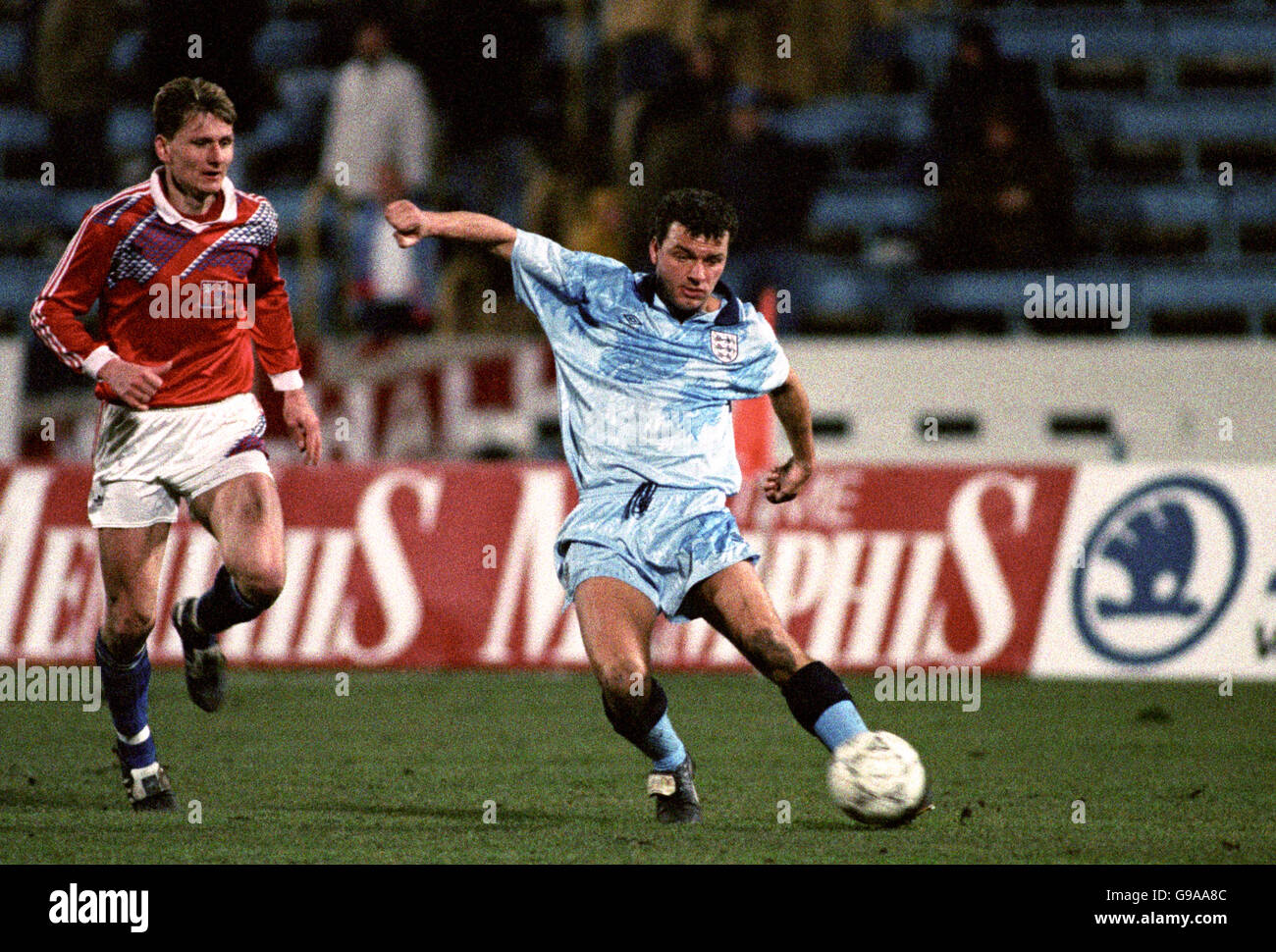 Fußball - Internationale Freundschaften - Tschechoslowakei - England - Prag. Englands Paul Stewart in Aktion Stockfoto