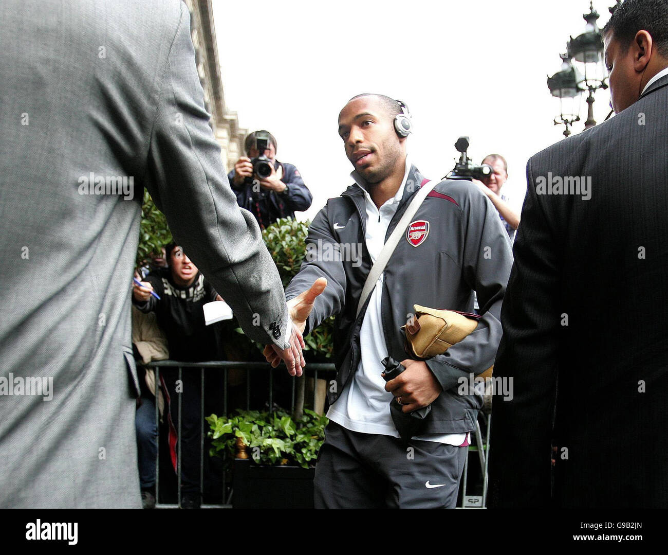 Thierry Henry von Arsenal kommt im Team-Hotel De Crillon, Paris, Frankreich, an. Stockfoto