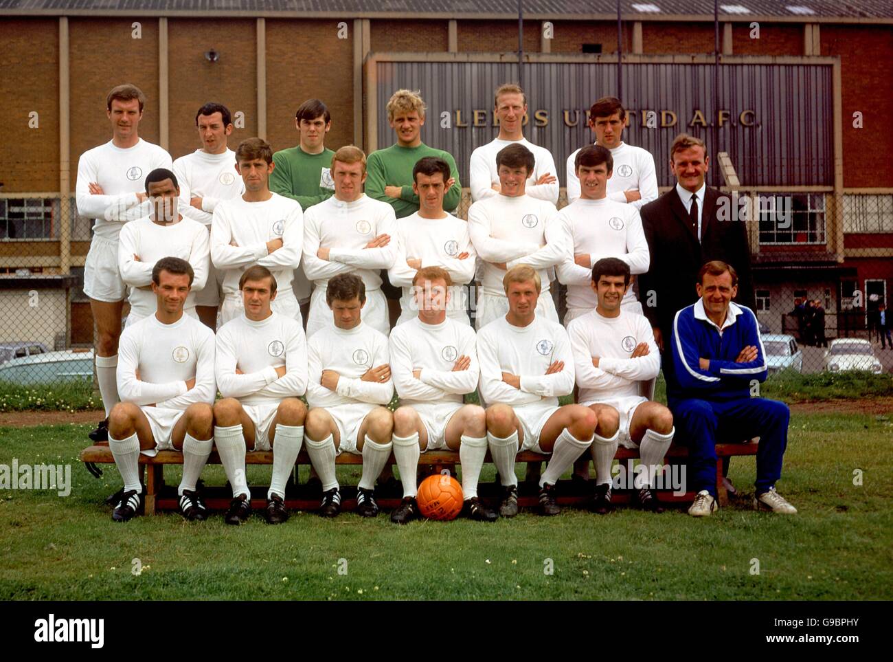 Fußball - Football League Division One - Leeds United. Leeds United Team Group 1968-69 Stockfoto