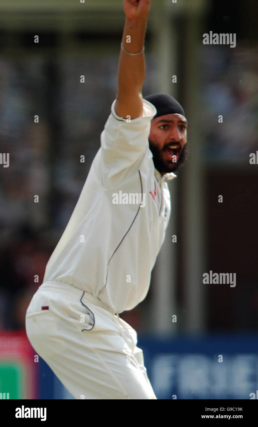 Cricket - npower Second Test - England / Sri Lanka - Edgbaston. Der englische Monty Panesar feiert die Einnahme des Lasith Malinga aus Sri Lanka Stockfoto