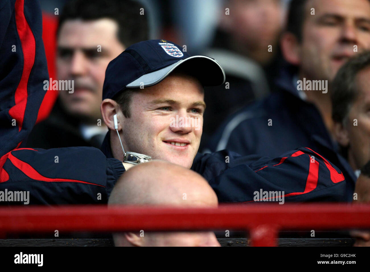 Der Engländer Wayne Rooney blickt auf das Freundschaftsspiel gegen Ungarn im Old Trafford in Manchester. Stockfoto