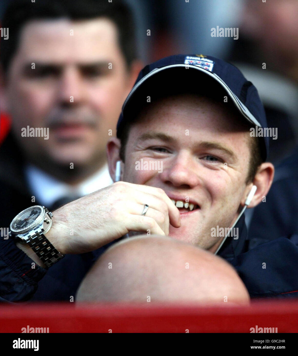 Der Engländer Wayne Rooney blickt auf das Freundschaftsspiel gegen Ungarn im Old Trafford in Manchester. Stockfoto