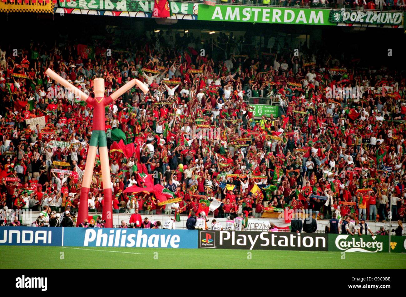 Fußball - Europameisterschaft 2000-Viertelfinal - Türkei V Portugal Stockfoto