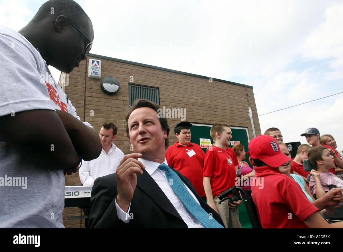 Cameron besucht besondere Bedürfnissen Schule Stockfoto