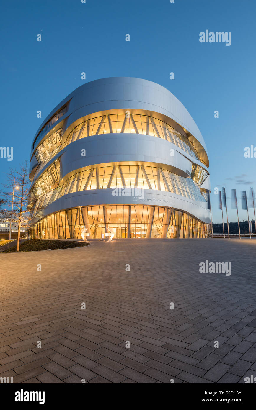 Mercedes-Benz Museum Stuttgart Stockfoto