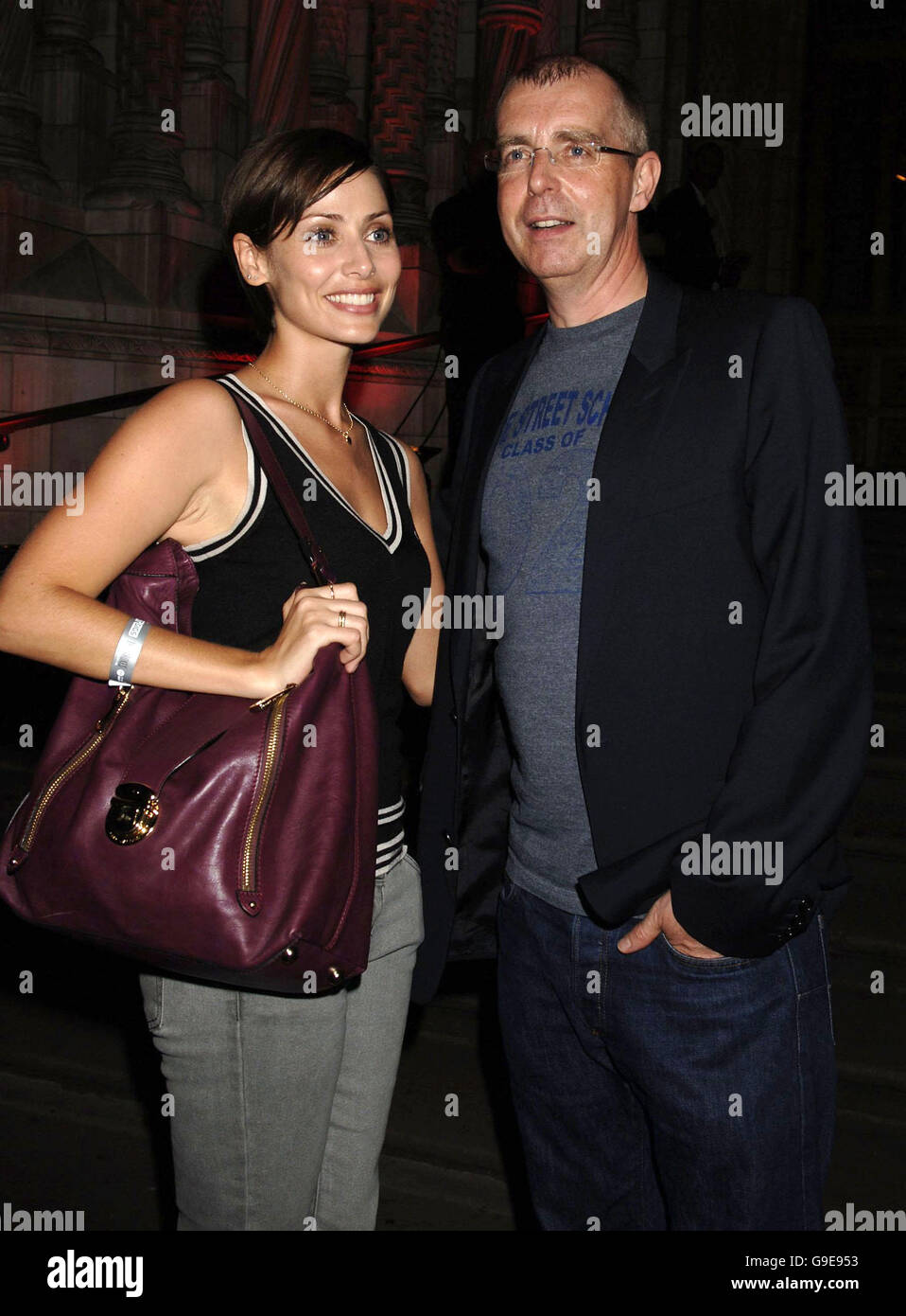 Natalie Imbruglia und Neil Tennant bei einem Konzert der amerikanischen Rockgruppe The Strokes im Natural History Museum, West London. Stockfoto