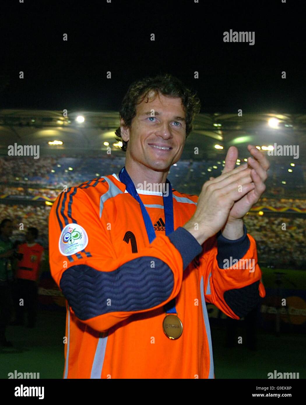Fußball - FIFA Fußball-Weltmeisterschaft 2006 Deutschland - 3. Platz Play-Off - Deutschland gegen Portugal - Gottlieb-Daimler-Stadion. Jens Lehmann, Deutschland feiert Stockfoto