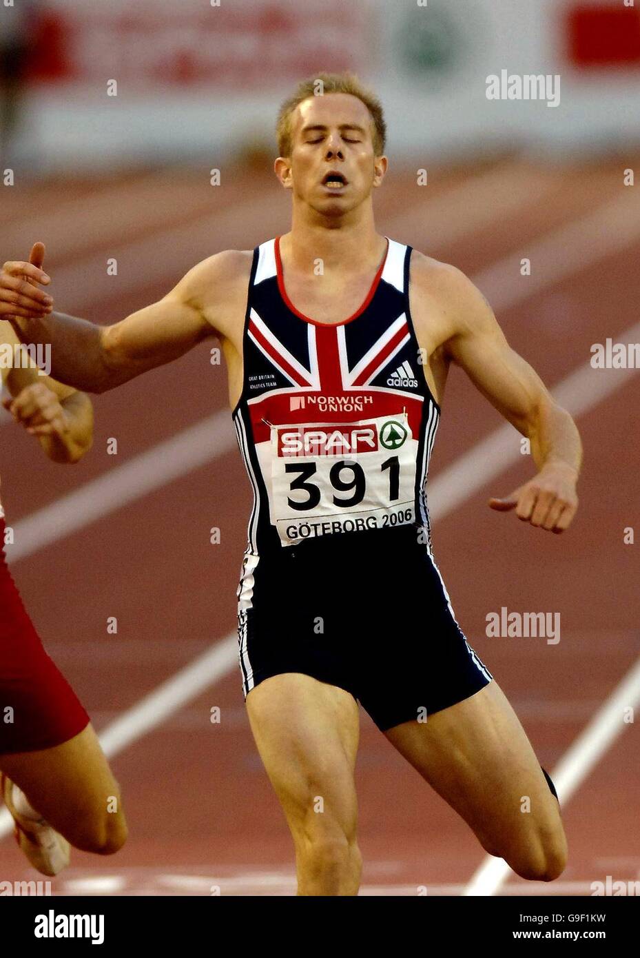 Der Großbritanniens Tim Benjamin zeigt seine Enttäuschung nach dem 400-m-Finale der Männer bei den Leichtathletik-Europameisterschaften in Göteborg, Schweden. Stockfoto