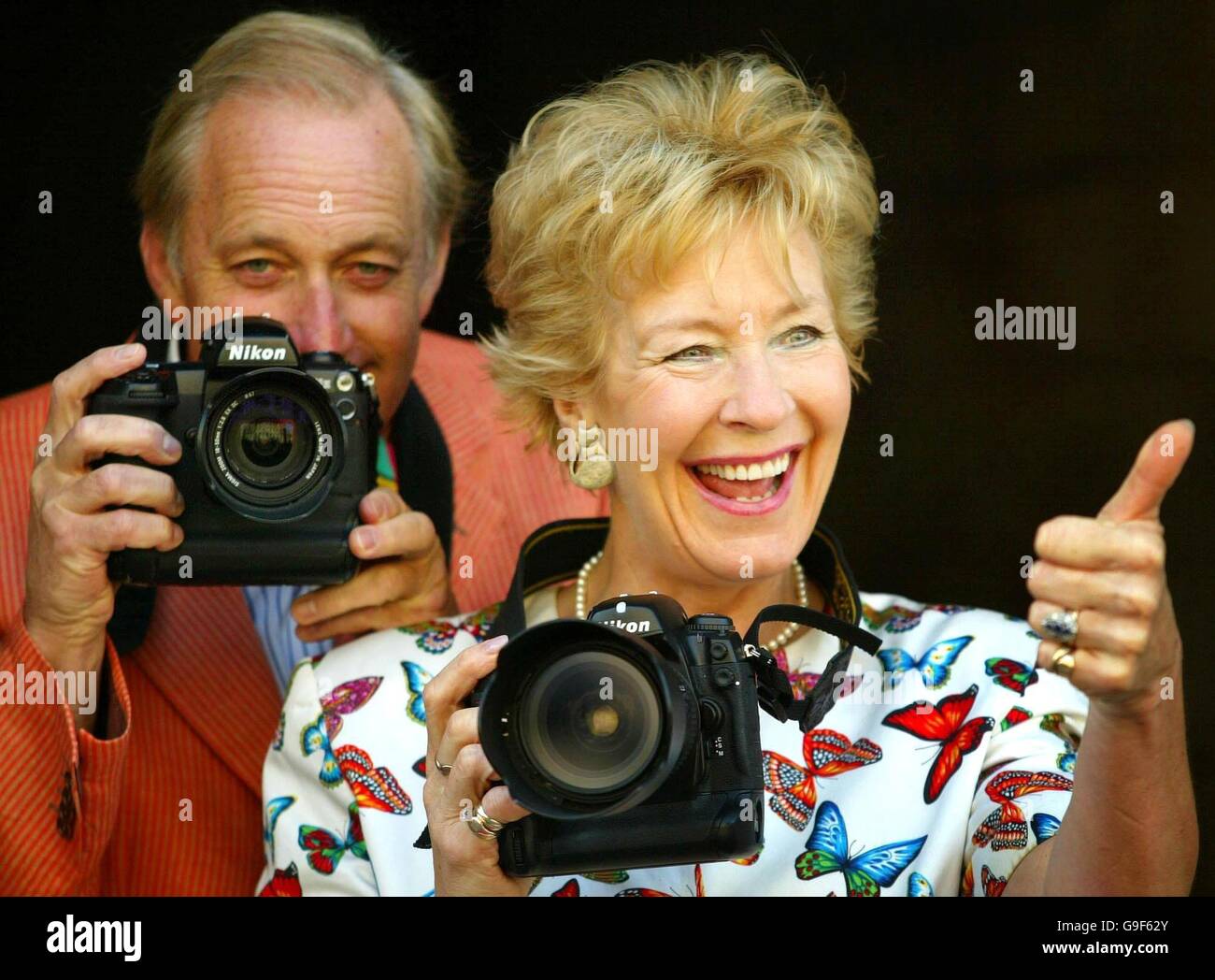 Neil und Christine Hamilton starten Festival Fotowettbewerb Stockfoto